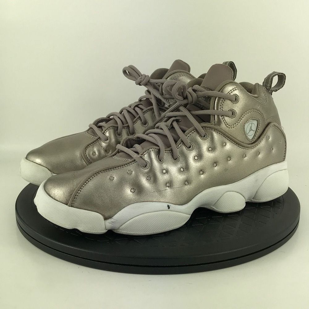 Nike Jumpman Team II SE Gold Athletic Basketball Shoes AV5178-200 Women's Size 9